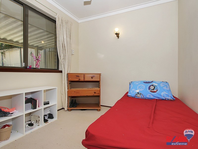 11 Yallambee Crescent, Wanneroo WA 6065