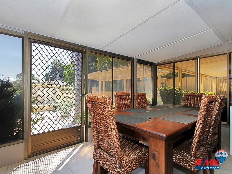 11 Yallambee Crescent, Wanneroo WA 6065