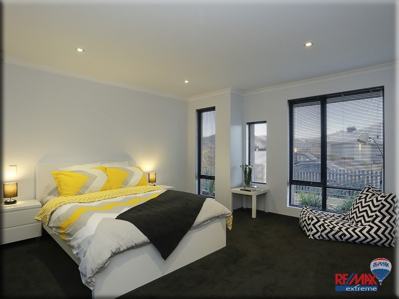 8 Crete Way, Alkimos WA 6038