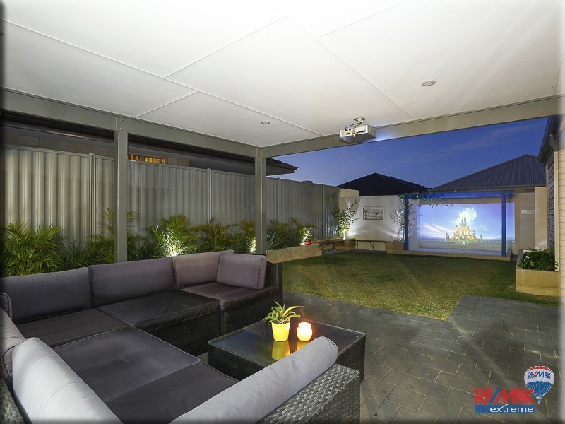 8 Crete Way, Alkimos WA 6038