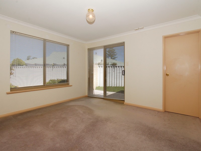 3 Dalkeith Cove, Kinross WA 6028