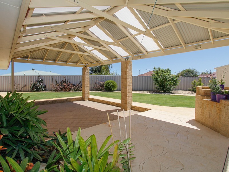 3 Dalkeith Cove, Kinross WA 6028