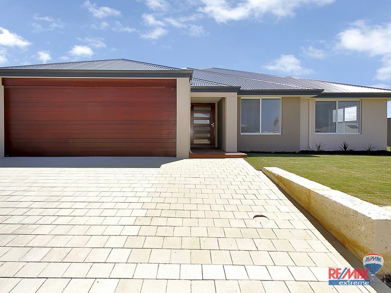 12 Carmine Street, Eglinton WA 6034