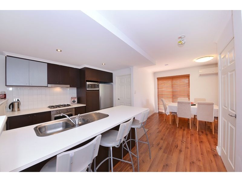 50 Hollins Bend, Madeley WA 6065