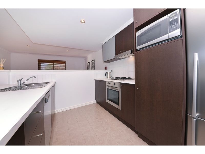 50 Hollins Bend, Madeley WA 6065