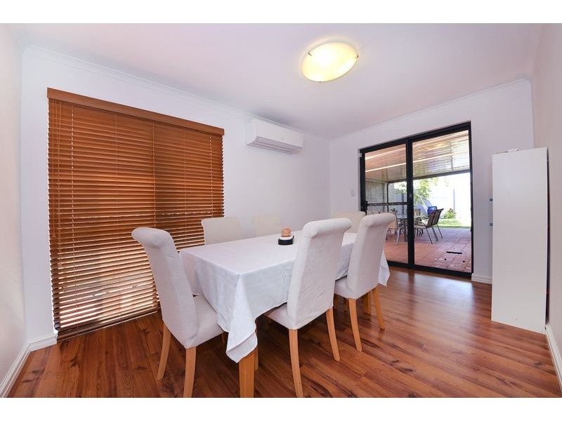 50 Hollins Bend, Madeley WA 6065
