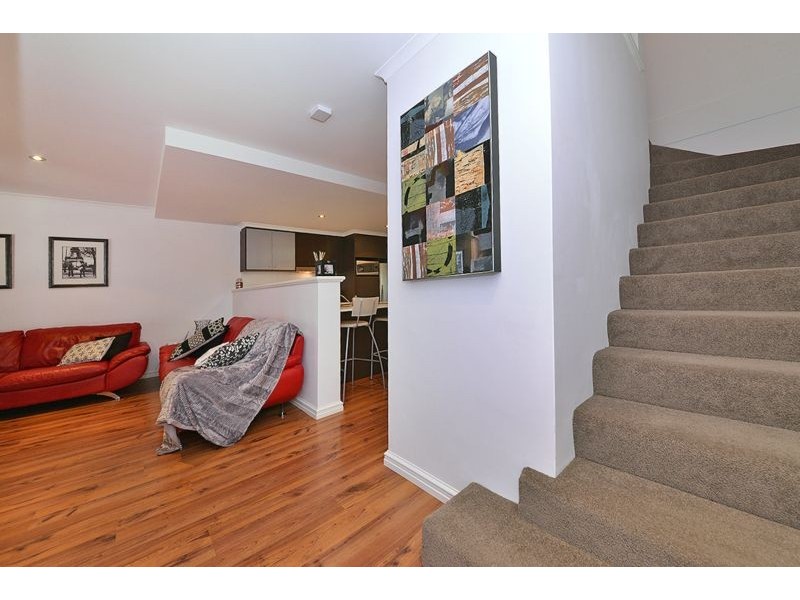50 Hollins Bend, Madeley WA 6065