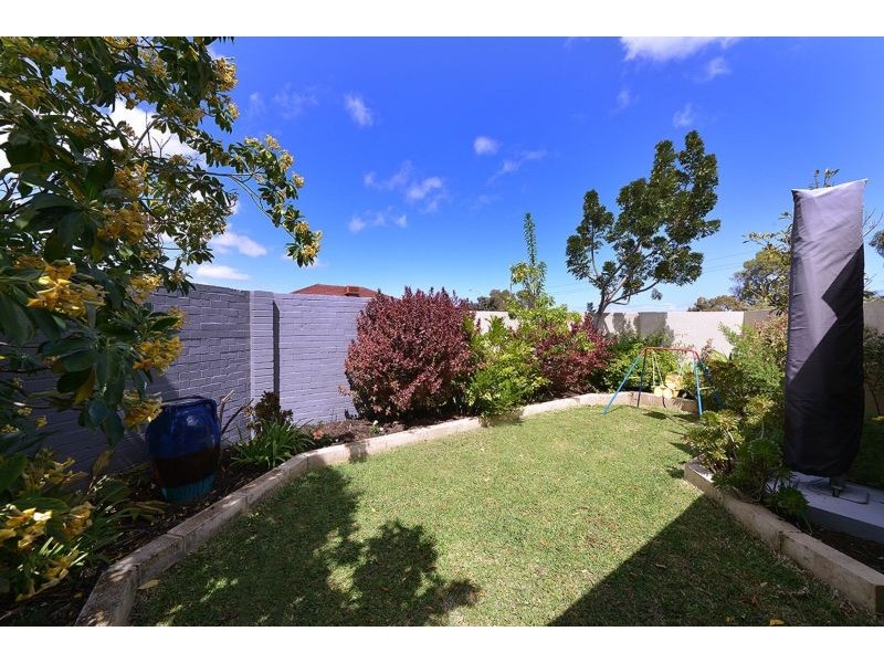 50 Hollins Bend, Madeley WA 6065