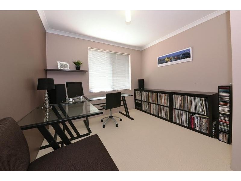 15 Taplow Parade, Ashby WA 6065