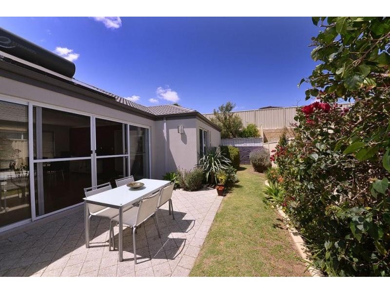 15 Taplow Parade, Ashby WA 6065