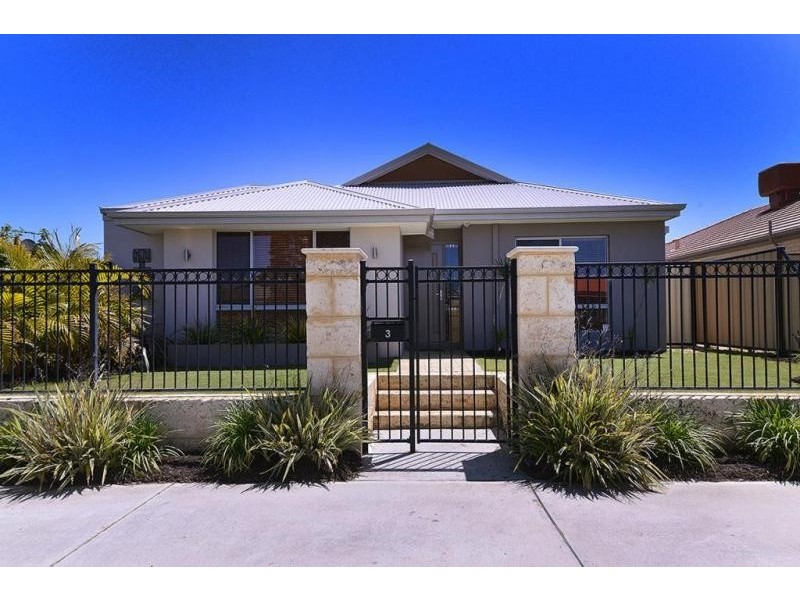 3 Wallcliffe Gate, Carramar WA 6031
