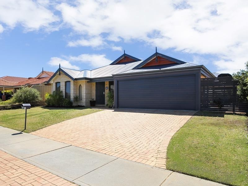 12 Frensham Street, Butler WA 6036