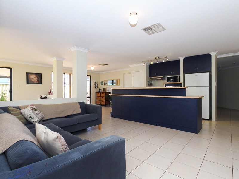 12 Frensham Street, Butler WA 6036