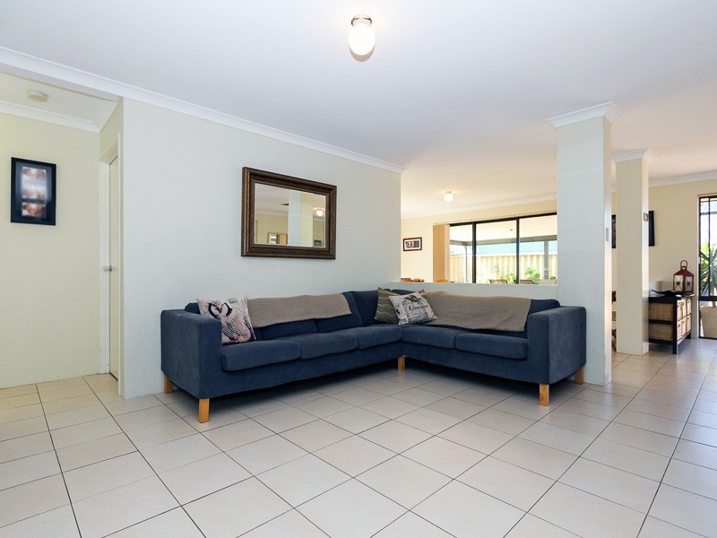 12 Frensham Street, Butler WA 6036