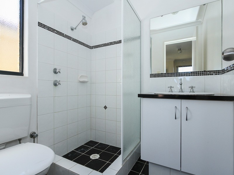 12 Frensham Street, Butler WA 6036