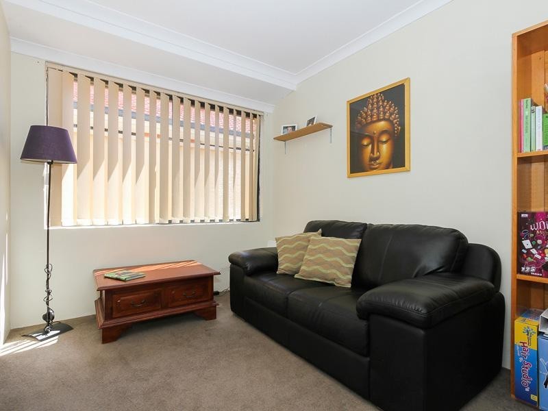 12 Frensham Street, Butler WA 6036