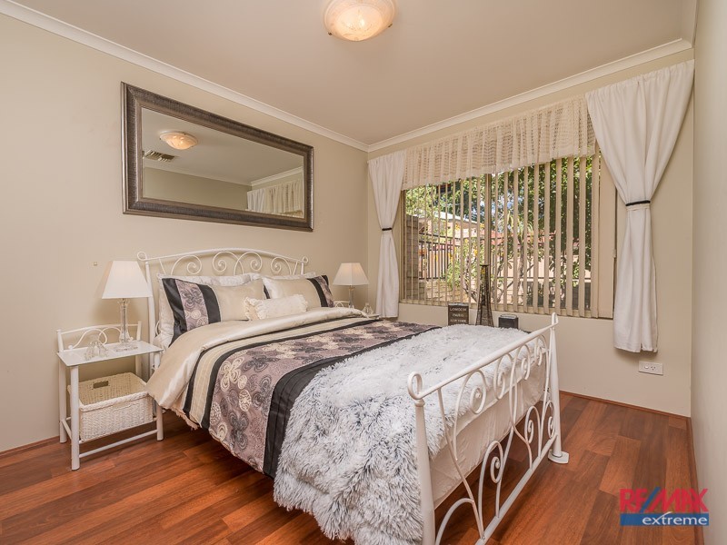 16 Woodlake Retreat, Kingsley WA 6026