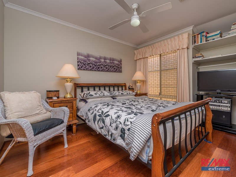 16 Woodlake Retreat, Kingsley WA 6026