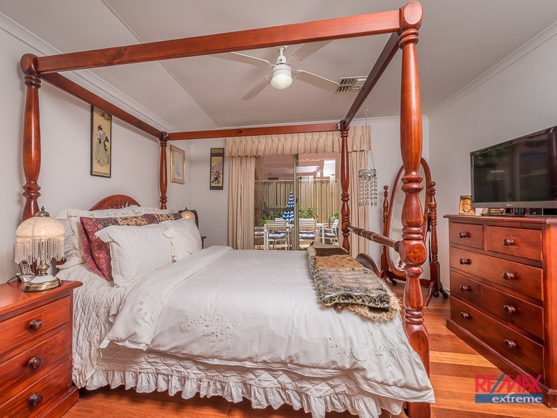 16 Woodlake Retreat, Kingsley WA 6026