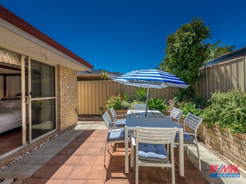 16 Woodlake Retreat, Kingsley WA 6026