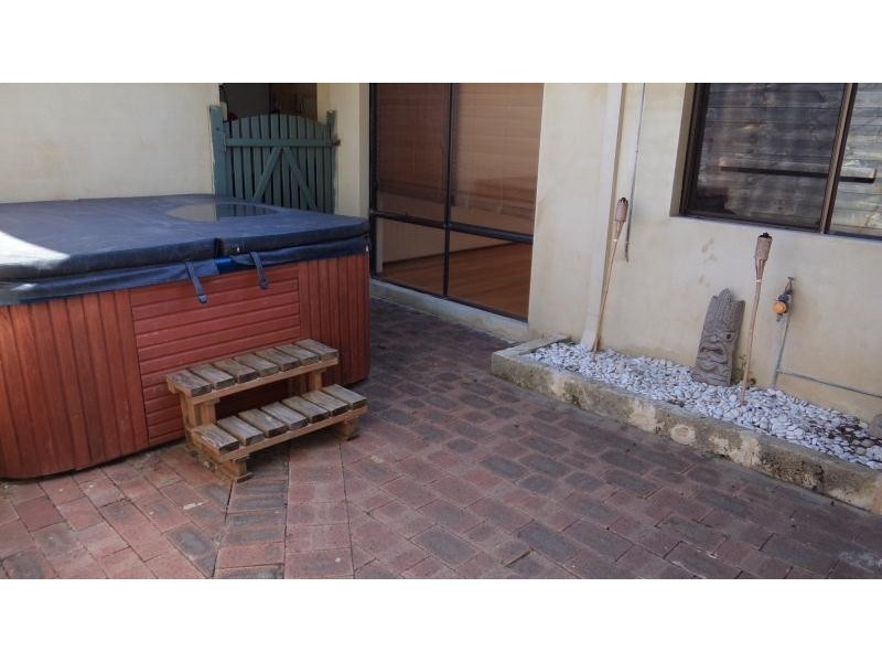 7 Simpson Street, Quinns Rocks WA 6030