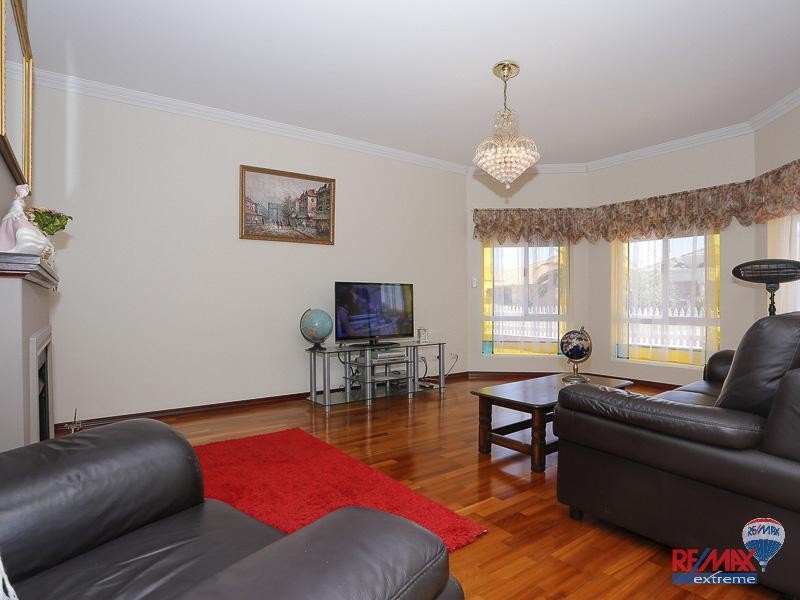 43 Boynton Gardens, Iluka WA 6028