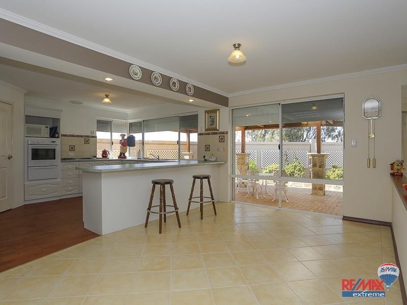 43 Boynton Gardens, Iluka WA 6028