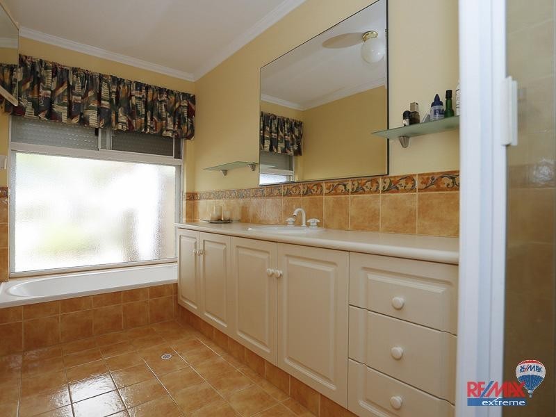 43 Boynton Gardens, Iluka WA 6028