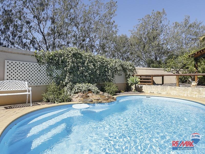 43 Boynton Gardens, Iluka WA 6028