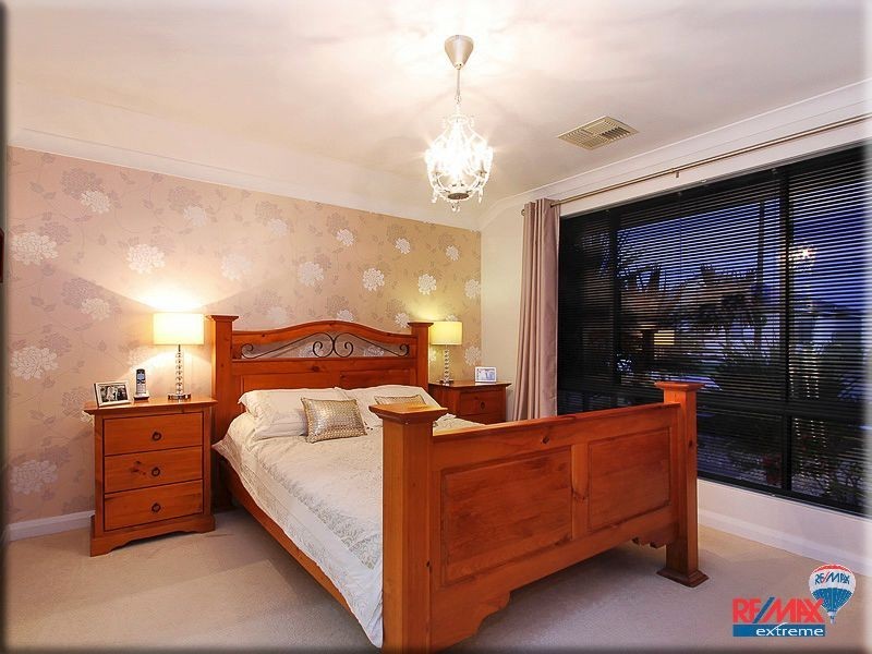 39 Dirleton Loop, Butler WA 6036