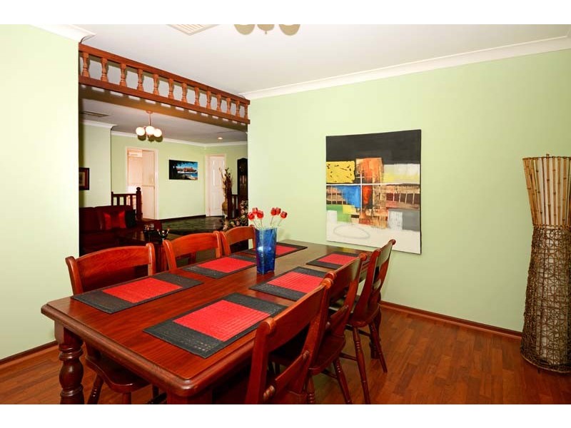 5 Charles Court, Woodvale WA 6026