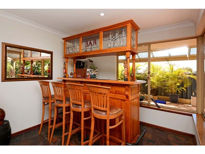 5 Charles Court, Woodvale WA 6026