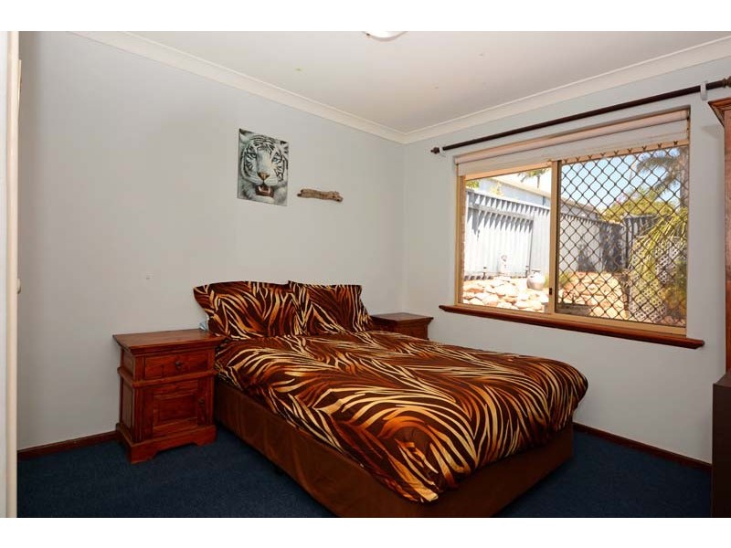 5 Charles Court, Woodvale WA 6026