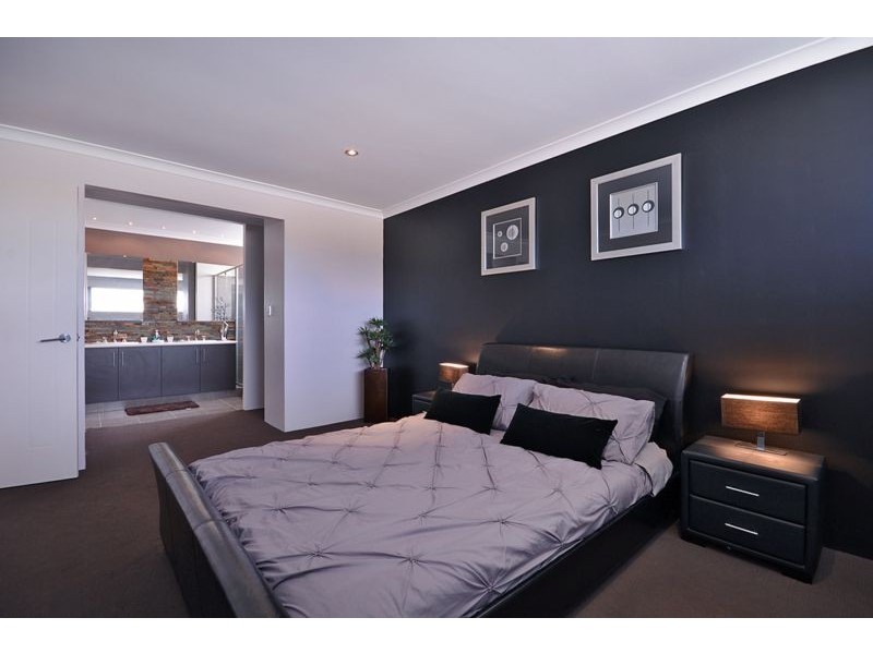 80 Jindalee Blvd, Jindalee WA 6036