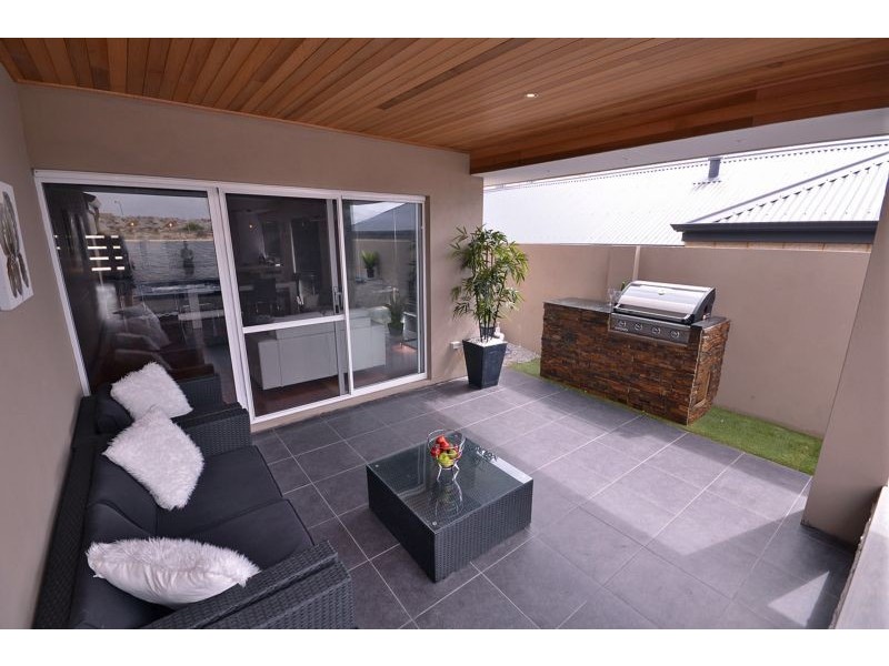 80 Jindalee Blvd, Jindalee WA 6036