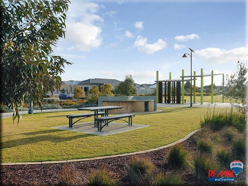 8 Lockerbie Turn, Butler WA 6036