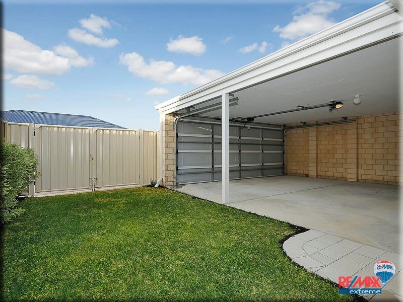 8 Lockerbie Turn, Butler WA 6036