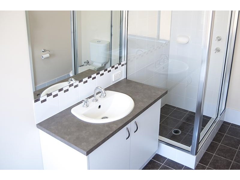 4 Kinglake Road, Yanchep WA 6035