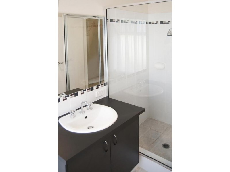 4 Kinglake Road, Yanchep WA 6035