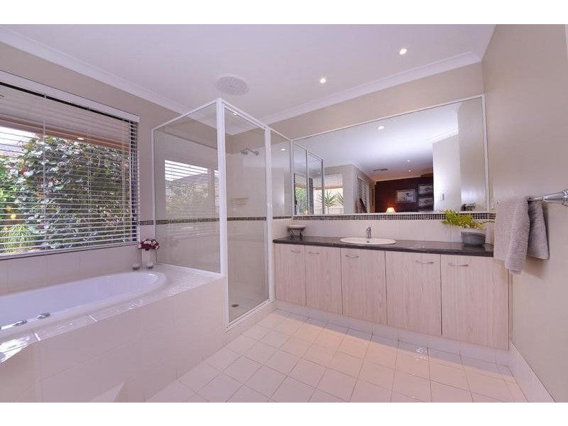 21 Kandinsky Approach, Tapping WA 6065