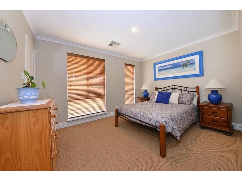 21 Kandinsky Approach, Tapping WA 6065