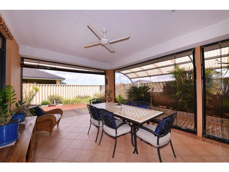 21 Kandinsky Approach, Tapping WA 6065