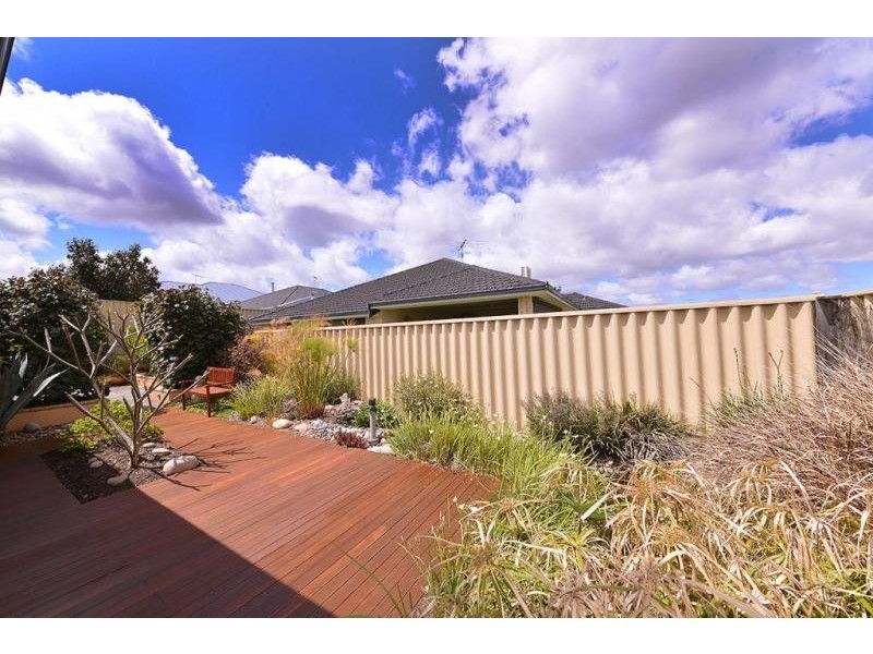 21 Kandinsky Approach, Tapping WA 6065