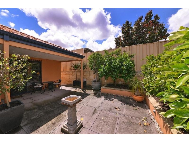 21 Kandinsky Approach, Tapping WA 6065