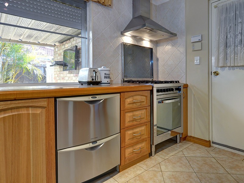 26 Balladong Loop, Carramar WA 6031