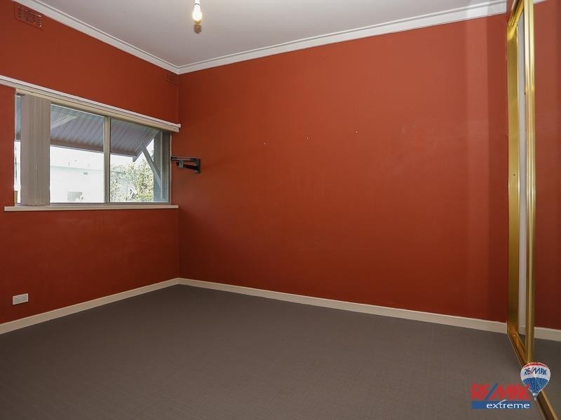 4/6 Seaton Place, Girrawheen WA 6064