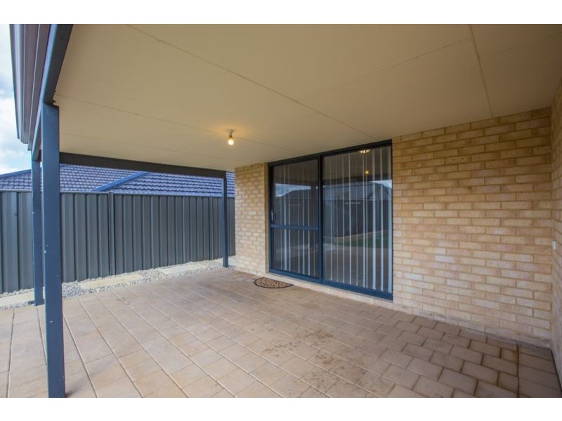 57 Joseph Banks Blvd, Banksia Grove WA 6031