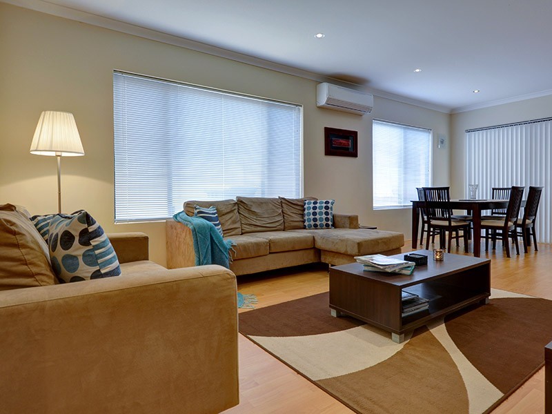 33 Zingarello Street, Pearsall WA 6065