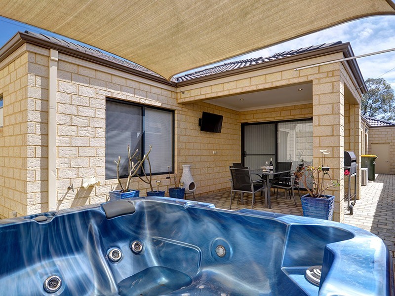 33 Zingarello Street, Pearsall WA 6065