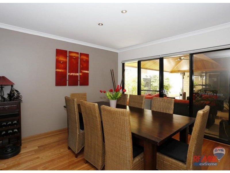 6 Pattaya Gardens, Iluka WA 6028